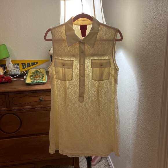 V CHRISTINA - Picture 1 of 5